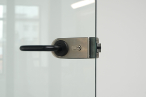 Cerradura de puerta de vidrio Freamless de acero inoxidable para montaje de vidrio